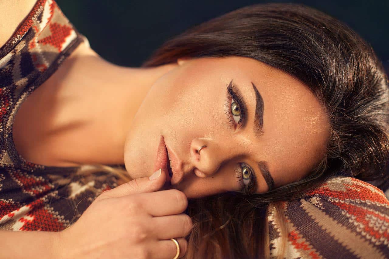 2 היתרונות הרפואיים באיפור קבוע