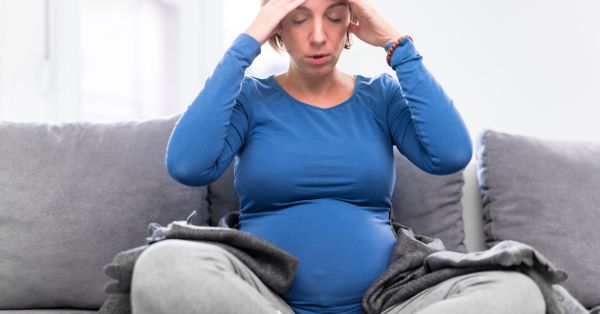 מה באמת מוריד סטרס בדרך להריון? בין תוספים טבעיים, שגרת שינה וליווי מיילדותי אישי